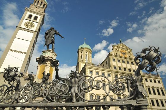 Ausgburg city hall and Augustusbrunnen